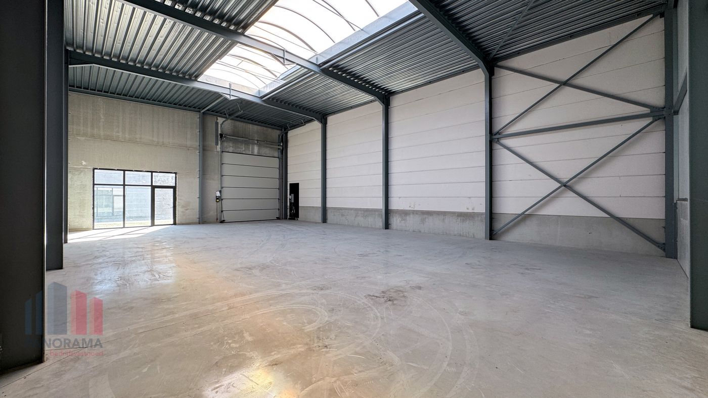 240 m² nieuwbouw KMO-unit langs Brusselbaan te huur - foto 3