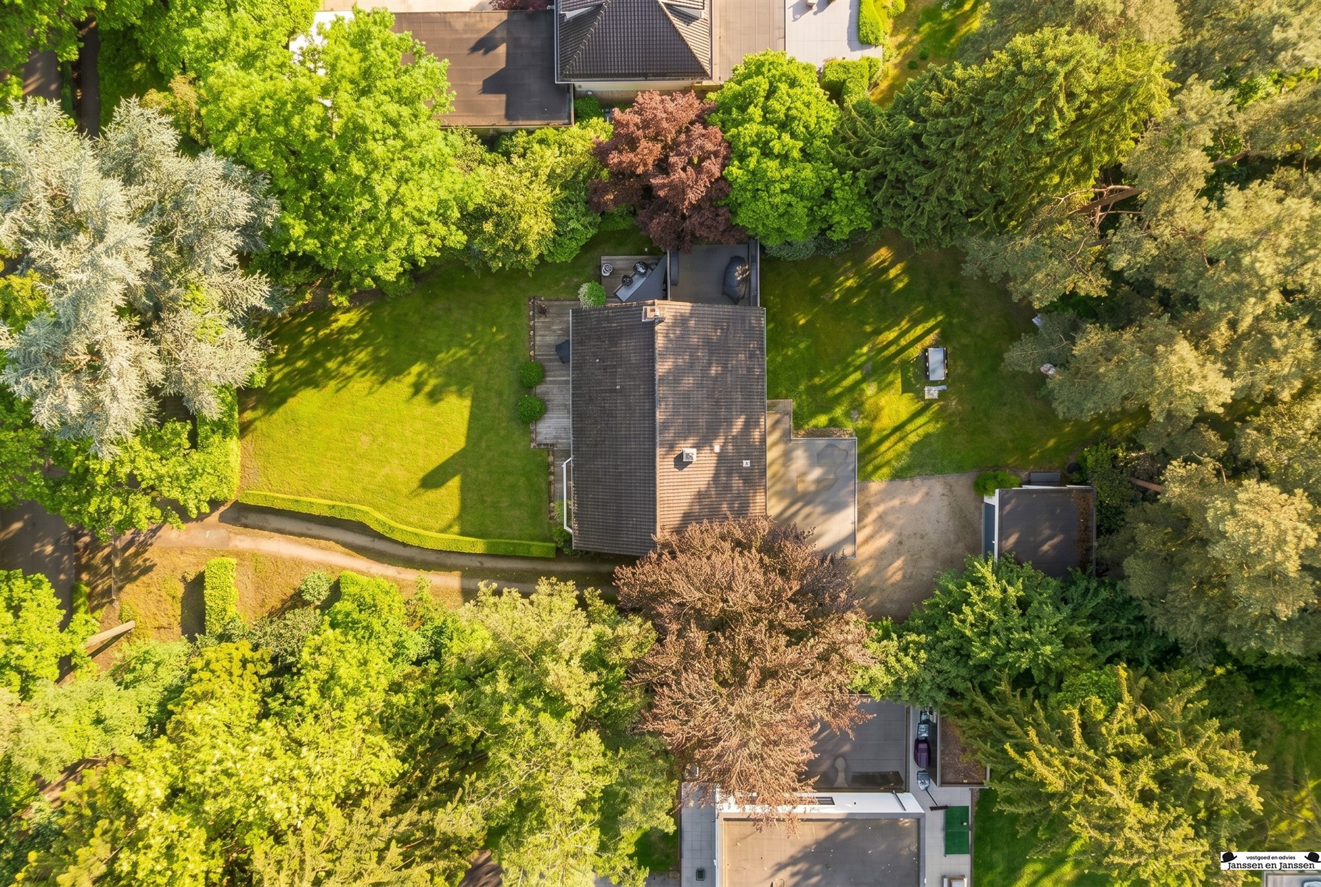 Exclusieve villa op royaal perceel van 3.000 m² grenzend aan uniek natuurdomein - foto 4