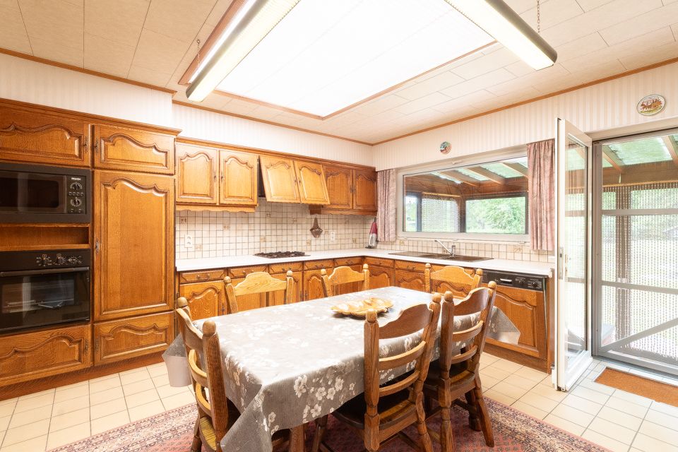 Halfopen gezinswoning met grote tuin in groene omgeving - foto 5