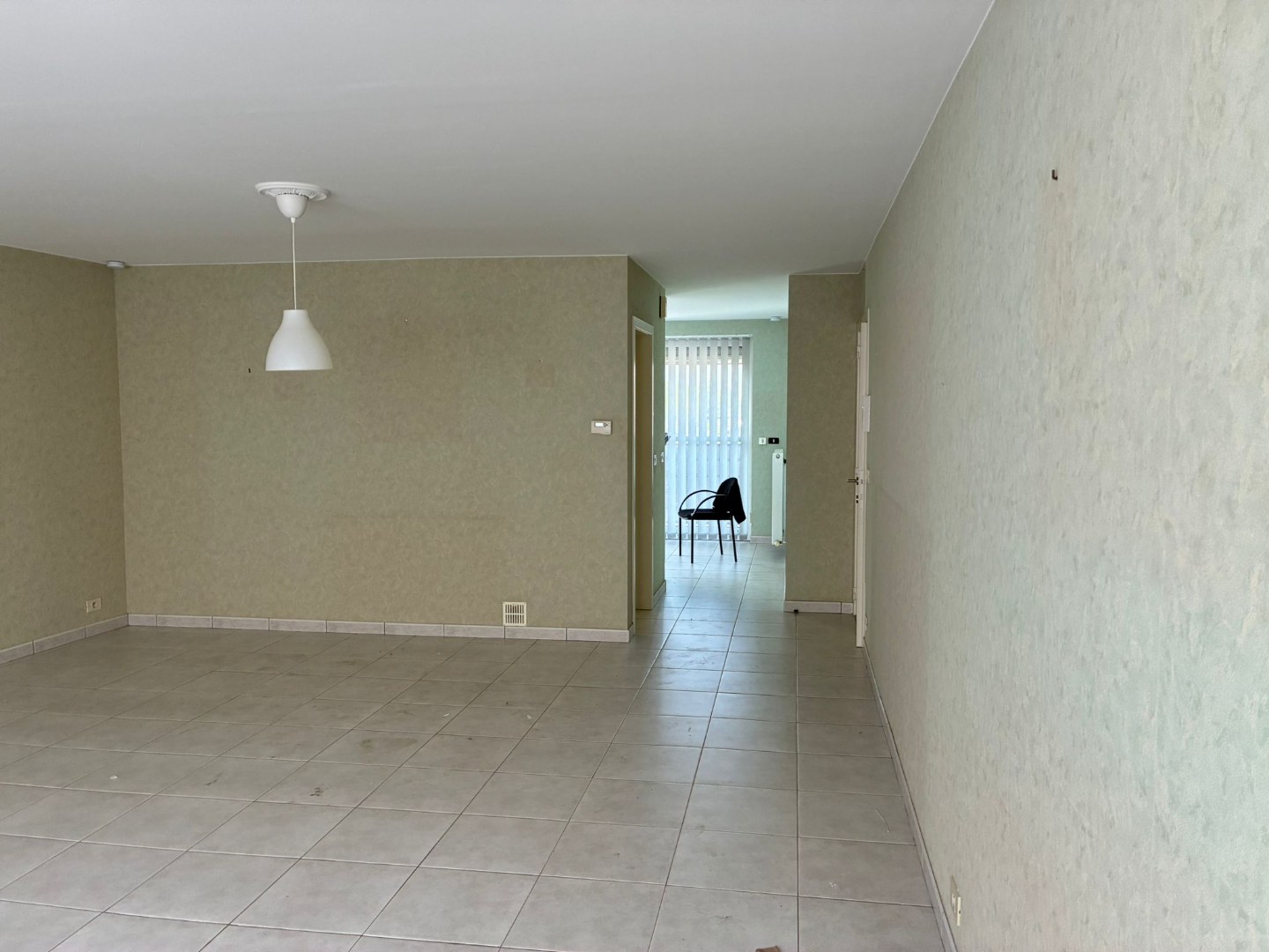 Ruim appartement op de eerste verdieping met twee slaapkamers en zonnig terras - foto 3
