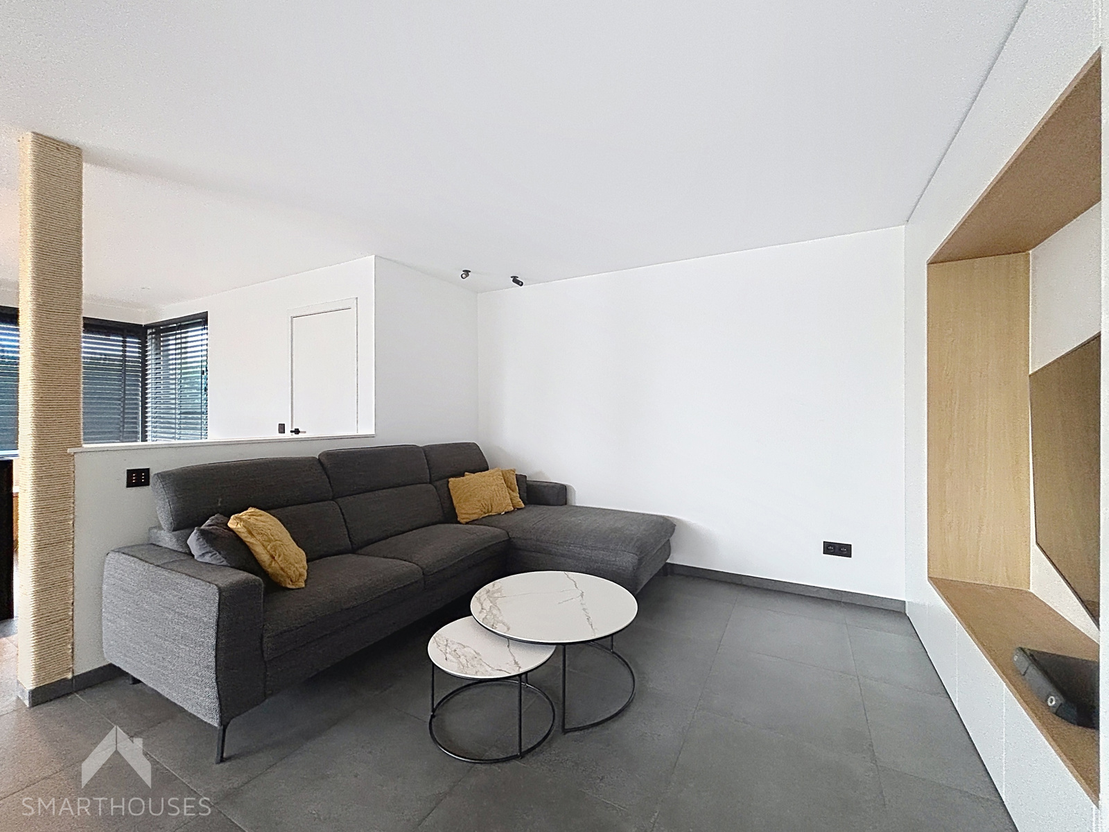 Halfopen woning met 3 slpks, garage en zonnepanelen - foto 5
