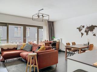 Laken - Dit prachtige 2 slaapkamer appartement is gelegen op de 2de verdieping op wandelafstand van het Park van Laken, het Laarbeekbos en de site...