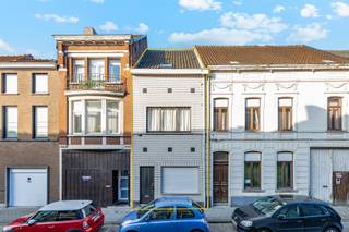 Deze woning aan Binnenstraat 122 is gelegen binnen de stadsring, op een centrale locatie tussen de Varkensmarkt met haar winkels en...
