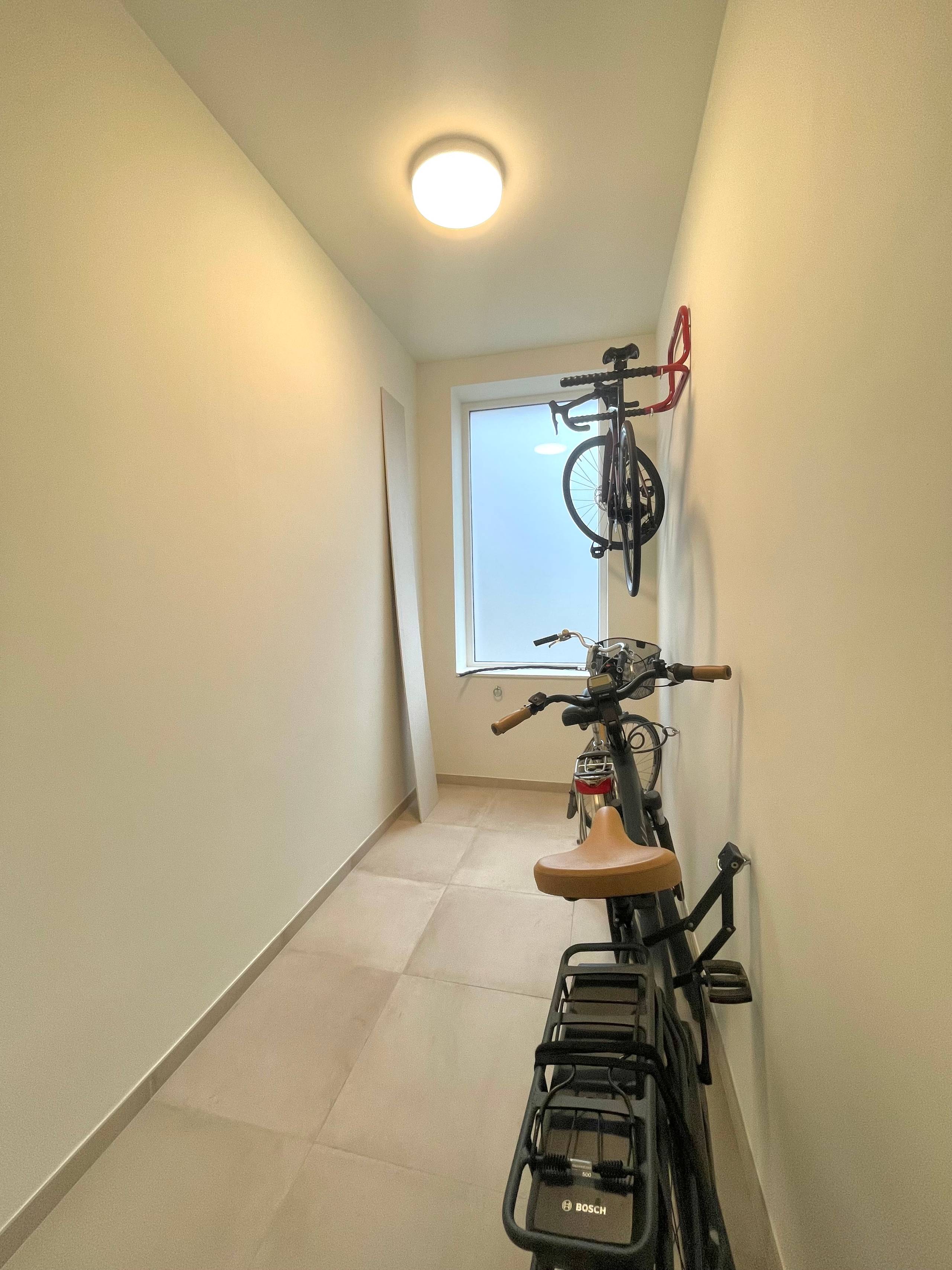 Volledig gerenoveerd gelijkvloers appartement in Geluwe - foto 3