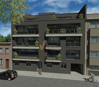 Ruime garagebox in 't centrum van Schoten. - 7x3 meter met voorziening van water en elektriciteit.- Automatische poort met afstandsbediening.-...