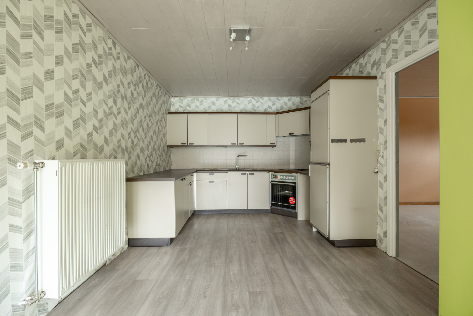 Ruim gelijkvloers appartement te koop! - foto 5