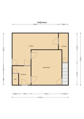 NOSTALGISCHE CONCIERGEWONING MET 4 SLAAPKAMERS. Centraal gelegen aan het einde van een verbindingsstraat met handelscentrum en Markt van Geraardsbergen vind je deze voormalige conciërgewoning met tal van vintage elementen. Momenteel uitgebaat als Escape Room maar zowel leegmaken als overname (prijs verder te bespreken) is mogelijk. De woning is zeer ruim en constructief zeer stevig en gezond. Je komt binnen in een volumineuze traphal gelinkt aan een ruime loungekamer die nu als wachtzaal dienst doet. Achteraan een eetkamer en (te renoveren) keuken met extra bergruimte. Droge frisse kelder. 1ste verdieping met 2 slaapkamers (TIP : creëren dakterras !), traphal met overloop, en zijdelings nog een sober ingerichte badkamer met douche, toilet en wastafel(momenteel omgebouwd tot deel van de Escape room en enkel toegankelijk via een kast). 2de verdieping met nog eens 2 slaapkamers en traphal. De woning is meteen bewoonbaar, behoudens het installeren van een keuken. Centrale verwarming via een recente gaswandketel van het betere merk BUDERUS. Nagenoeg overal dubbel glas in vernieuwd PVC schrijnwerk. IDEALE WONING VOOR DE STADSLIEFHEBBER met veel groen, recreatie, scholen en winkels dichtbij. Gratis parking rechtover. OPGELET: Geen buitenruimte/ tuin!