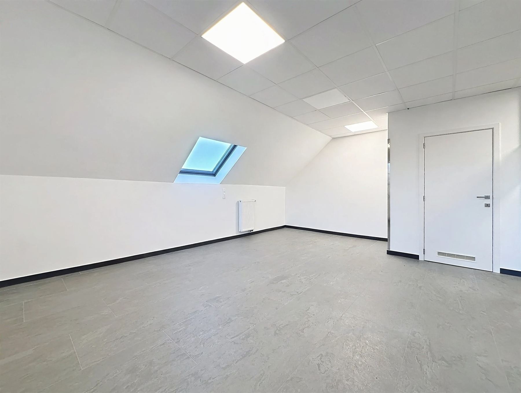 Centraal gelegen gerenoveerd appartement, GEEN DOMICILIE mogelijk - foto 4