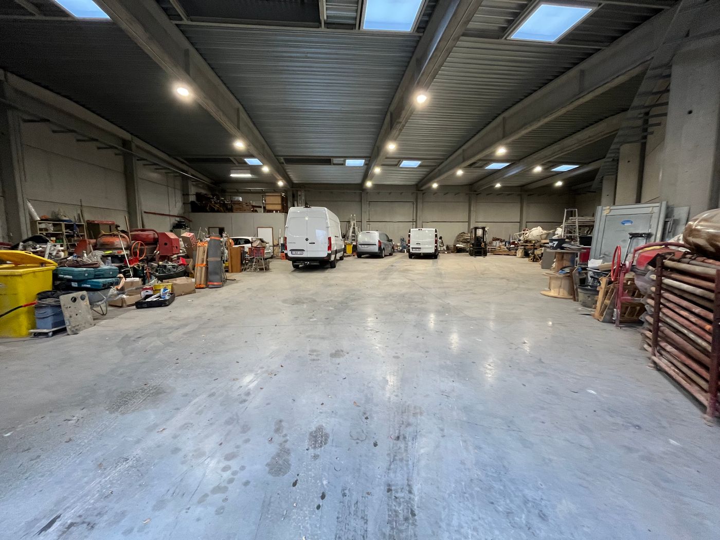 650 m² magazijnruimte op strategische ligging vlakbij de E40 - foto 5