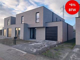 VERKOOP AAN 6% BTW mogelijk onder voorwaarden !Nieuwbouwproject van 5 ruime, moderne woningen met plat dak nabij het centrum van Mol.Deze woningen...