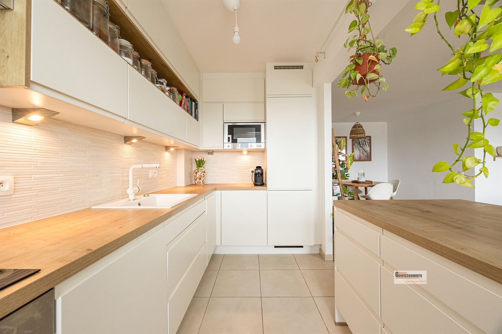 Gerenoveerd appartement - 7de verd met 4 slpks, terras - foto 4