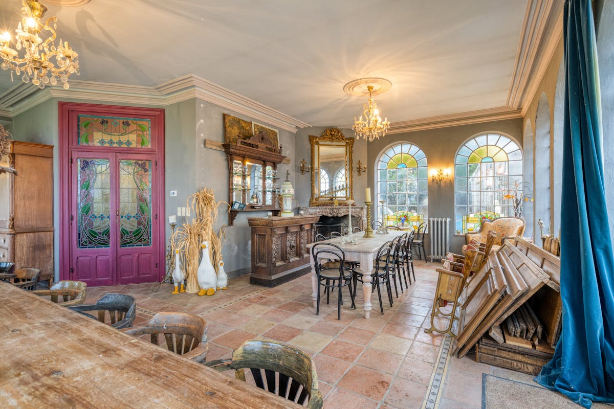 Uniek karaktervol pand met tal van mogelijkheden te Gistel - foto 3