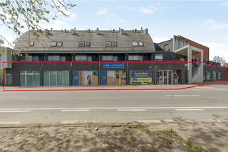Ruim handelspand van 1.830 m² op absolute toplocatie in Puurs-Sint-AmandsOp de drukke en recent heraangelegde Robert Verbelenstraat, waar nagenoeg...