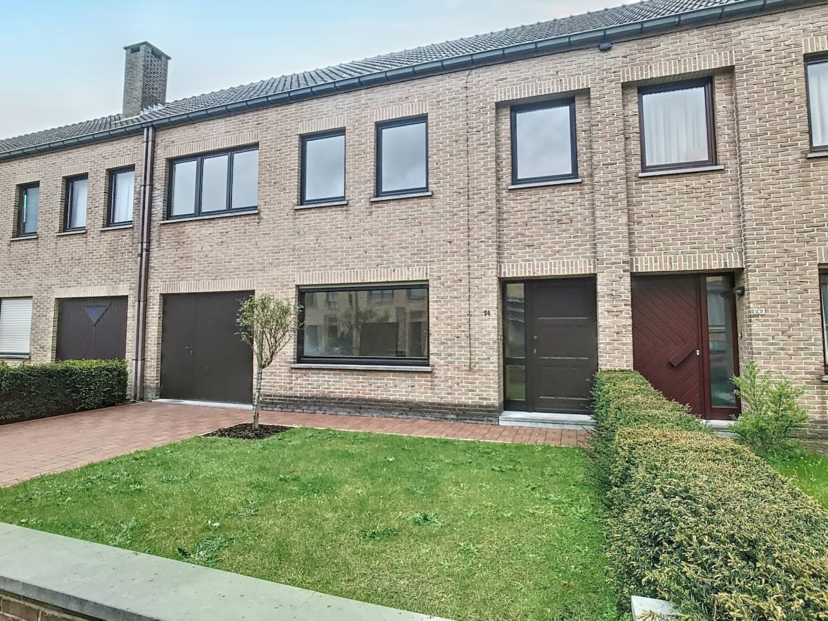 Ruime woning met 3 slaapkmaers en tuin te huur op Kristus Koning - foto 1
