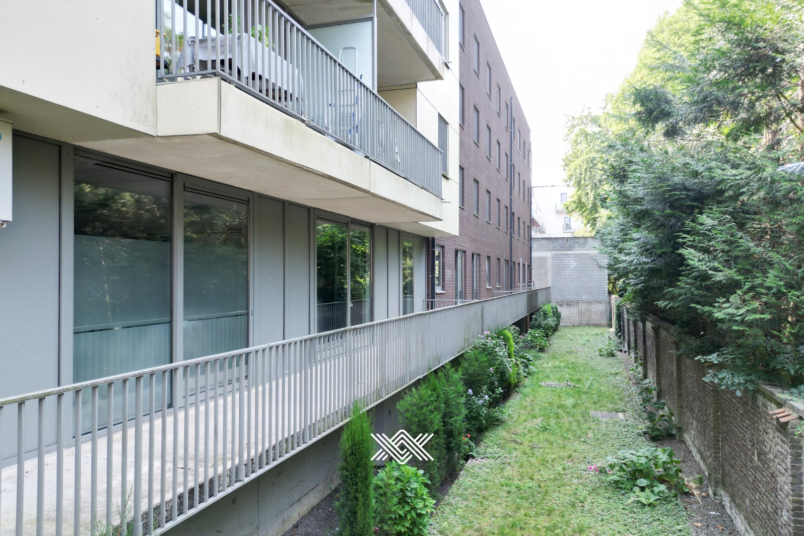 Instapklaar handelspand op toplocatie in het hart van Aalter - foto 4