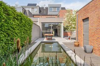 🏡 Te koop – instapklare, volledig gerenoveerde woning op toplocatie in MolIn de gegeerde Jakobsmitslaan woon je in alle rust en groen, op...