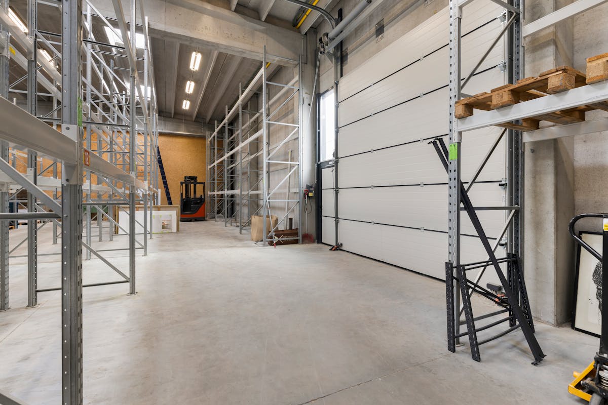 Industrial unit/Warehouse — 788 m² - photo 4