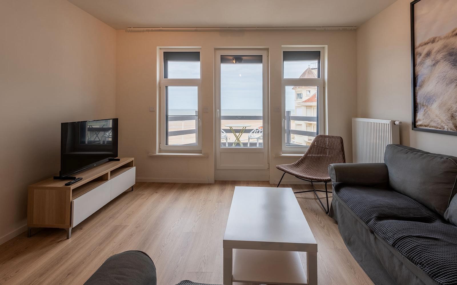 Prachtig 2-slaapkamerappartement met frontaal zeezicht - foto 4