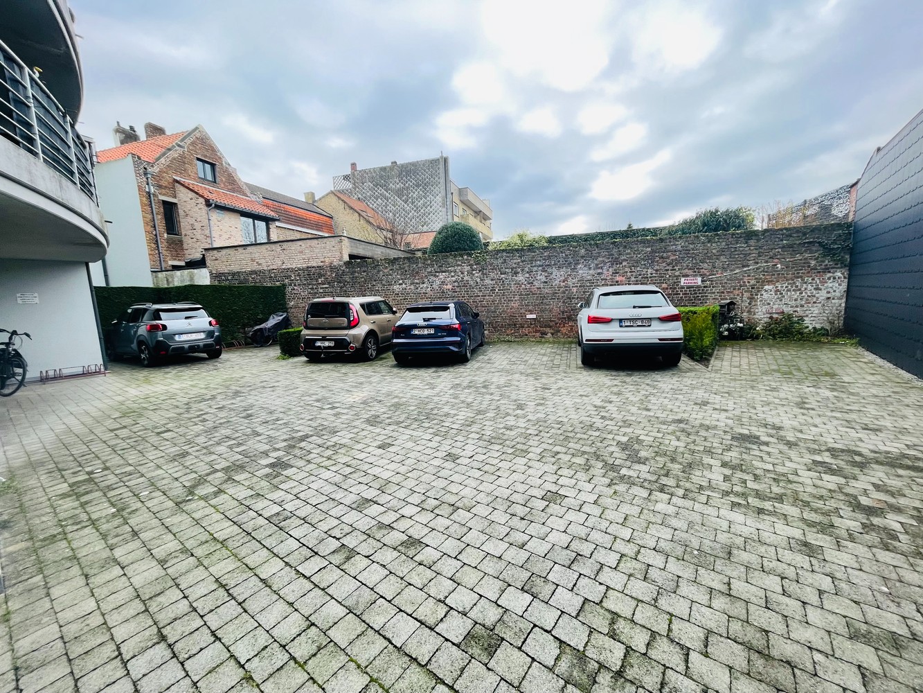 Garage for sale in Bruges - photo 4