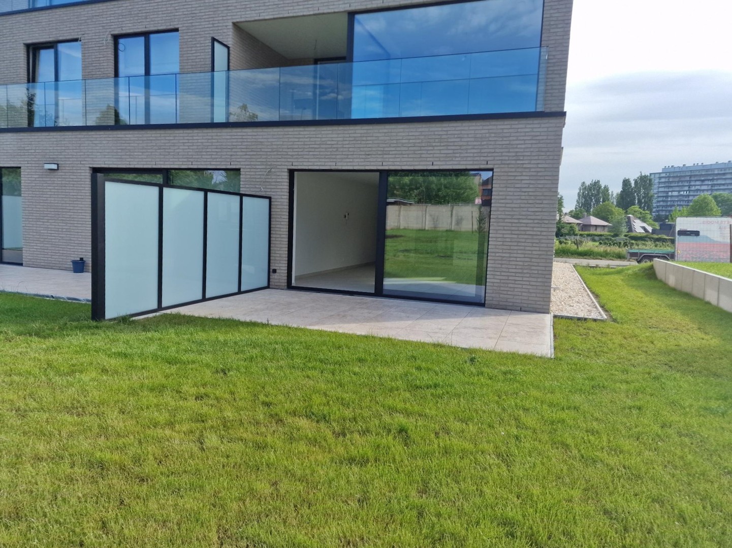 Instapklaar nieuwbouwappartement met 2 slaapkamers, groot terras en tuin - foto 5