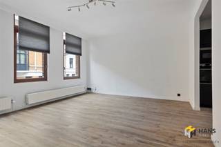 In de Armand Segerslei woon je in een rustige fietsstraat pal in het centrum. Dankzij de uitstekende verbindingen met bus, tram en trein sta je zo...