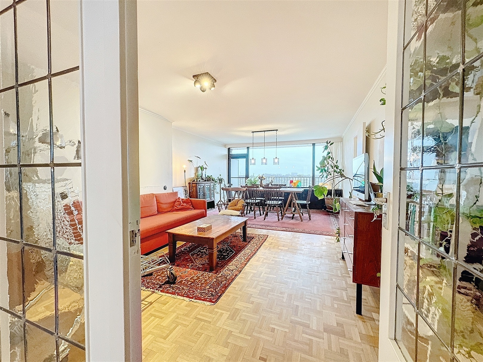 Lichtrijk appartement met 2 terrassen te Gent! - foto 2