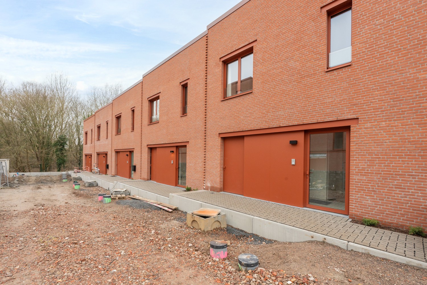 Volledig afgewerkte en instapklare nieuwbouwwoning - foto 5