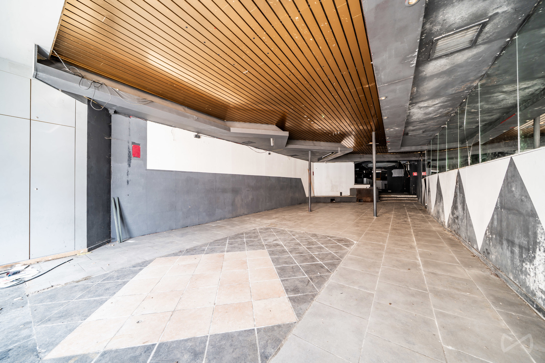 Commercieel te koop in Mons met 8 slaapkamers - foto 2