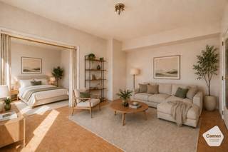 Dit <strong>volledig te renoveren appartement </strong>is gelegen op een <strong>gunstige ligging</strong> en biedt dankzij de <strong>functionele indeling en diverse mogelijkheden </strong>een uitstekende basis om een comfortabele en moderne woonst te creëren. Het appartement dient <strong>grondig gerenoveerd</strong> te worden, waardoor u de mogelijkheid heeft om de inrichting en afwerking volledig naar eigen smaak en wensen te bepalen.<br /><br />Via de inkomhal bereikt u de <strong>leefruimte</strong>, die voldoende mogelijkheden biedt voor het creëren van een aangename woon- en eetruimte. De <strong>keuken dient volledig vernieuwd te worden</strong> en kan naar eigen wensen en inzichten worden ingericht. Aansluitend bevindt zich de <strong>slaaphoek</strong>, die op een praktische manier aansluit bij de leefruimte en kan worden ingericht als een comfortabele slaapplaats.<br /><br />Verder beschikt het appartement over <strong>één badkamer,</strong> die eveneens aan renovatie toe is en volledig naar eigen smaak kan worden ingericht.<br /><br />Op basis van de foto's krijgt u reeds een goed beeld van de <strong>huidige indeling en de verschillende mogelijkheden</strong> die het appartement biedt. Mits de nodige renovatiewerken kan hier een <strong>hedendaagse en comfortabele woonst</strong> worden gerealiseerd, volledig afgestemd op uw eigen wensen en behoeften.<br /><br />Dankzij het <strong>ruime renovatiepotentieel, de praktische indeling en de aanwezigheid van een aparte slaaphoek</strong> vormt dit appartement een interessante opportuniteit voor <strong>eigen bewoning, een tweede verblijf of als investering</strong>.