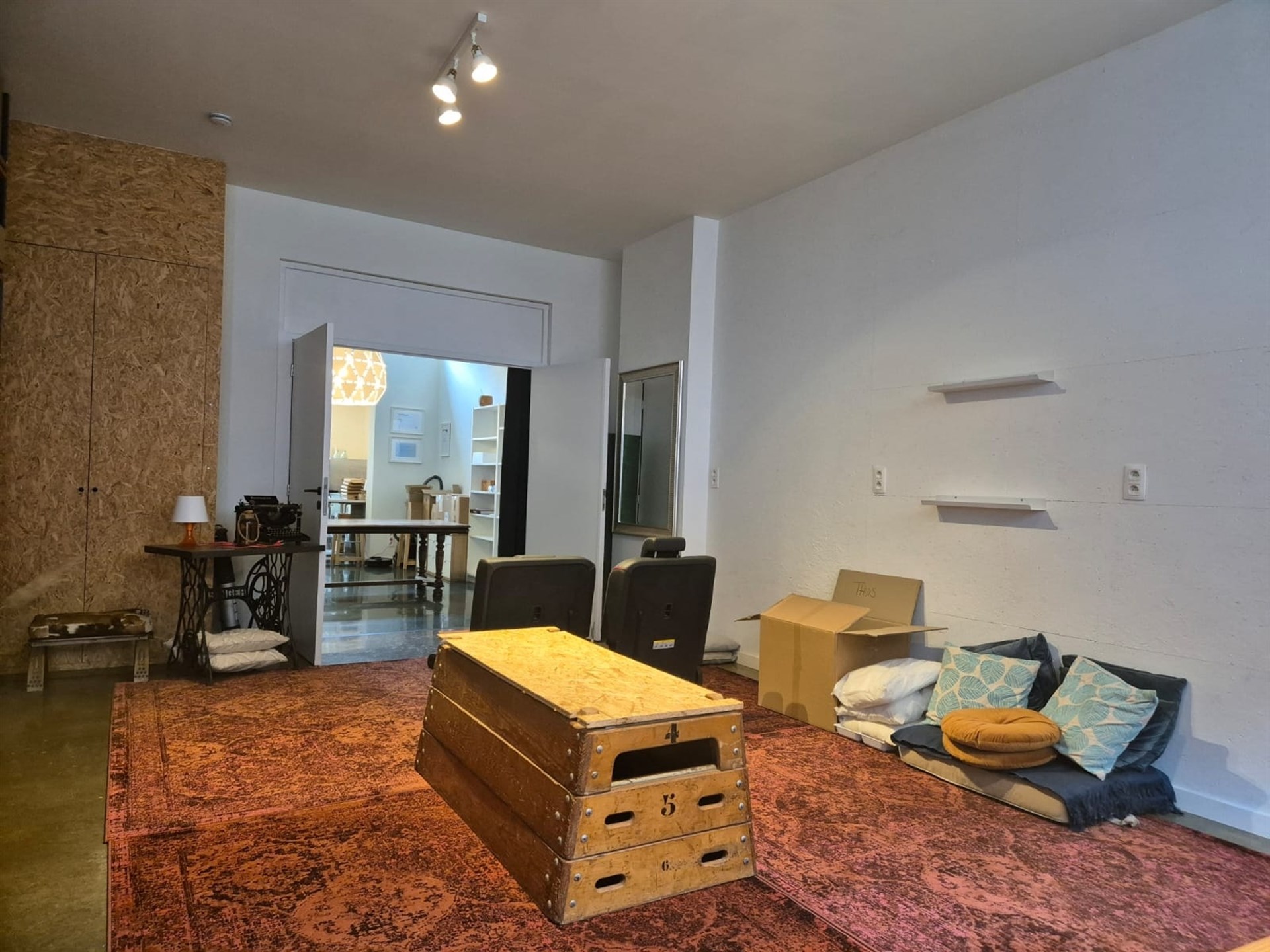 Commercial for rent in Wetteren - photo 3