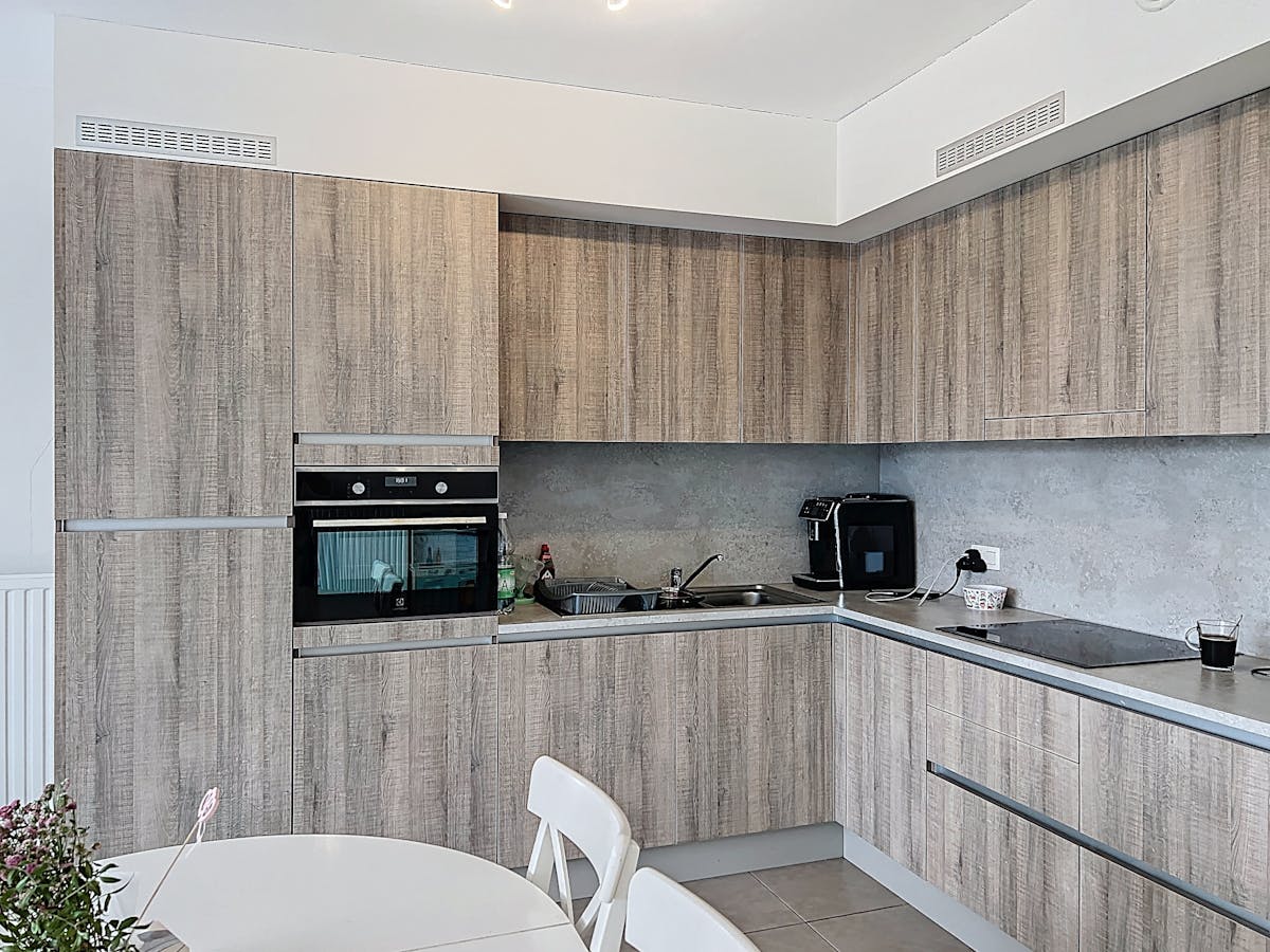 Appartement de 3 chambres avec terrasse ensoleillée à Rumbeke. - photo 2