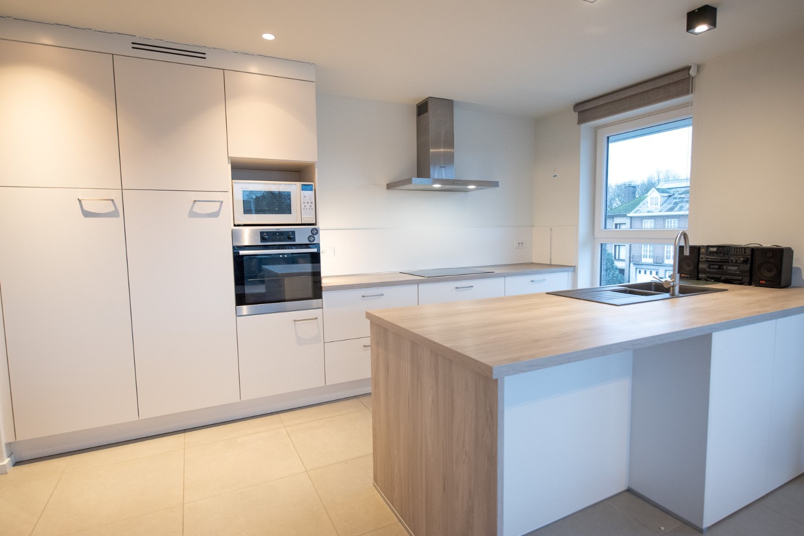 Recent perfect afgewerkt appartement op de 2e verdieping met open zicht! - foto 3