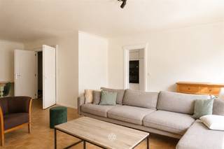 <p><span>GHENT - Franklin Rooseveltlaan 16 - Are you looking for a spacious and bright apartment for rent in Ghent? Then this apartment may be exactly what you are looking for.</span></p><p><span> </span></p><p><span>Main assets:</span></p><ul><li><span>Bright and spacious</span></li><li><span>Located at the Zuidpark</span></li><li><span>Close to important entrance and exit roads </span></li><li><span>Including garage box and basement storage</span></li></ul><p><span> </span></p><p><span>Layout:</span></p><p><span>Entrance hall with built-in closets, guest toilet, bathroom equipped with bathtub and washbasin (incl. washing machine connection), three bedrooms, spacious living and dining area, fully equipped kitchen.</span></p><p><span>Spacious balcony adjoining the kitchen and bedroom.</span></p><p><span> </span></p><p><span>Includes garage box and basement storage.</span></p><p><span> </span></p><p><span>Important info:</span></p><p><span>Available from: 01/06/2026. Domicile obligatory.</span></p><p><span>Rental price: 1250 EURO/month + 150 EURO/month provision (including general costs, consumption of water and heating).</span></p><p><span> </span></p><p><span>Interested in this great apartment? Request your visit via our website!</span></p><p><span> </span></p>