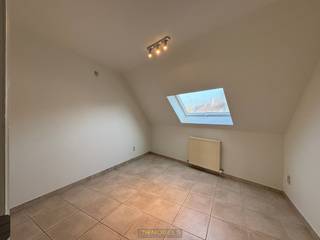 À louer, appartement SPACIEUX ET ÉCONOMIQUE en énergie à BrakelCe BIEN DE CHOIX bénéficie d'un emplacement idéal à Brakel, à proximité du marché...