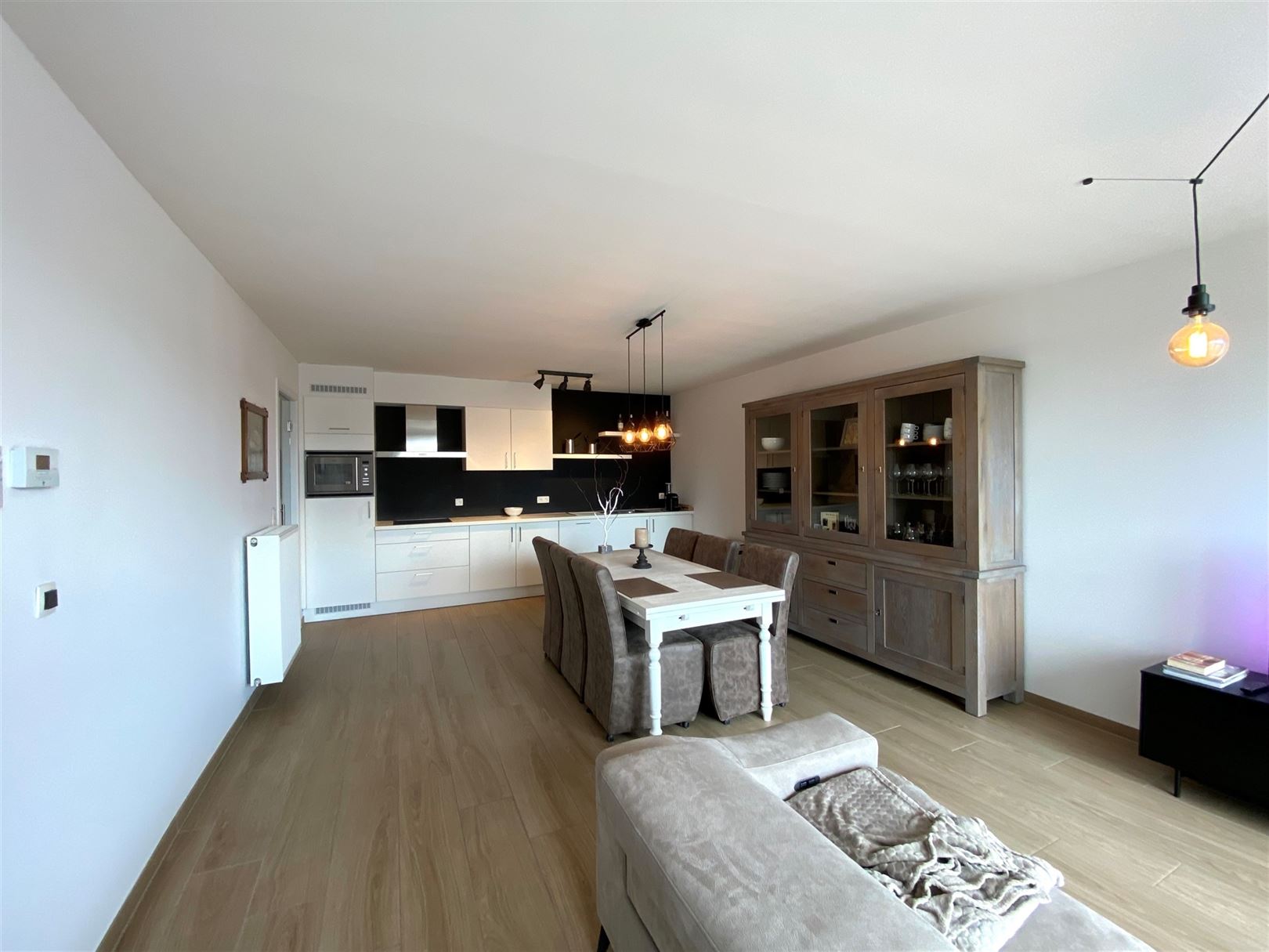 TE HUUR energiezuinig appartement met 2 slaapkamers. - foto 1