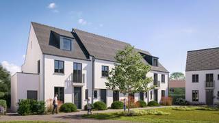 <strong>Prachtig woonerf, gelegen tussen Hokken en Wampenberg te Arendonk, bestaande uit 21 BEN-woningen.</strong><br /><br />- Het voormalige "Hulstbos" gelegen tussen Hokken en Wampenberg te Arendonk maakt ruimte voor een prachtig woonerf met zowel halfopen als gekoppelde bebouwingen. <br />- alle woningen zijn voorzien zijn van een privatieve tuin met tuinberging en ondergrondse autostaanplaats zodoende dat dit woonerf een kindvriendelijke en autoluwe omgeving garandeert.<br />- De woningen worden volgens de hedendaagse normen gebouwd en zullen gebruik maken van de nieuwste energiezuinige technieken waarbij elke eigendom is voorzien van zonnepanelen en een warmtepomp.<br />- Alle woningen zijn, indien gewenst, optioneel uitbreidbaar tot 5 slaapkamers!<br /><br />Vermelde verkoopprijzen zijn exclusief ondergrondse autostaanplaats, echter inclusief de ondergrondse kelderberging (dit enkel de eerste 11 woningen). <br /><br />De verkoop geschiedt onder 21% BTW op het constructieaandeel en 12% registratierechten op het grondaandeel en valt onder de wet Breyne.<br /><br />Contacteer ons snel om de plannen en lastenboek in detail met ons te bekijken op 014 67 20 66 of via e-mail naar info@immodrie.be.