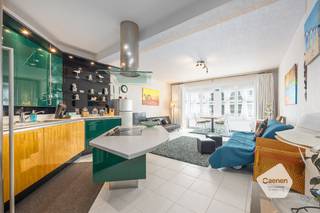 Dit lichtrijke 1-slaapkamerappartement geniet van een gunstige zuidoriëntatie en bevindt zich op een uitstekende locatie, vlak achter de zeedijk.De...