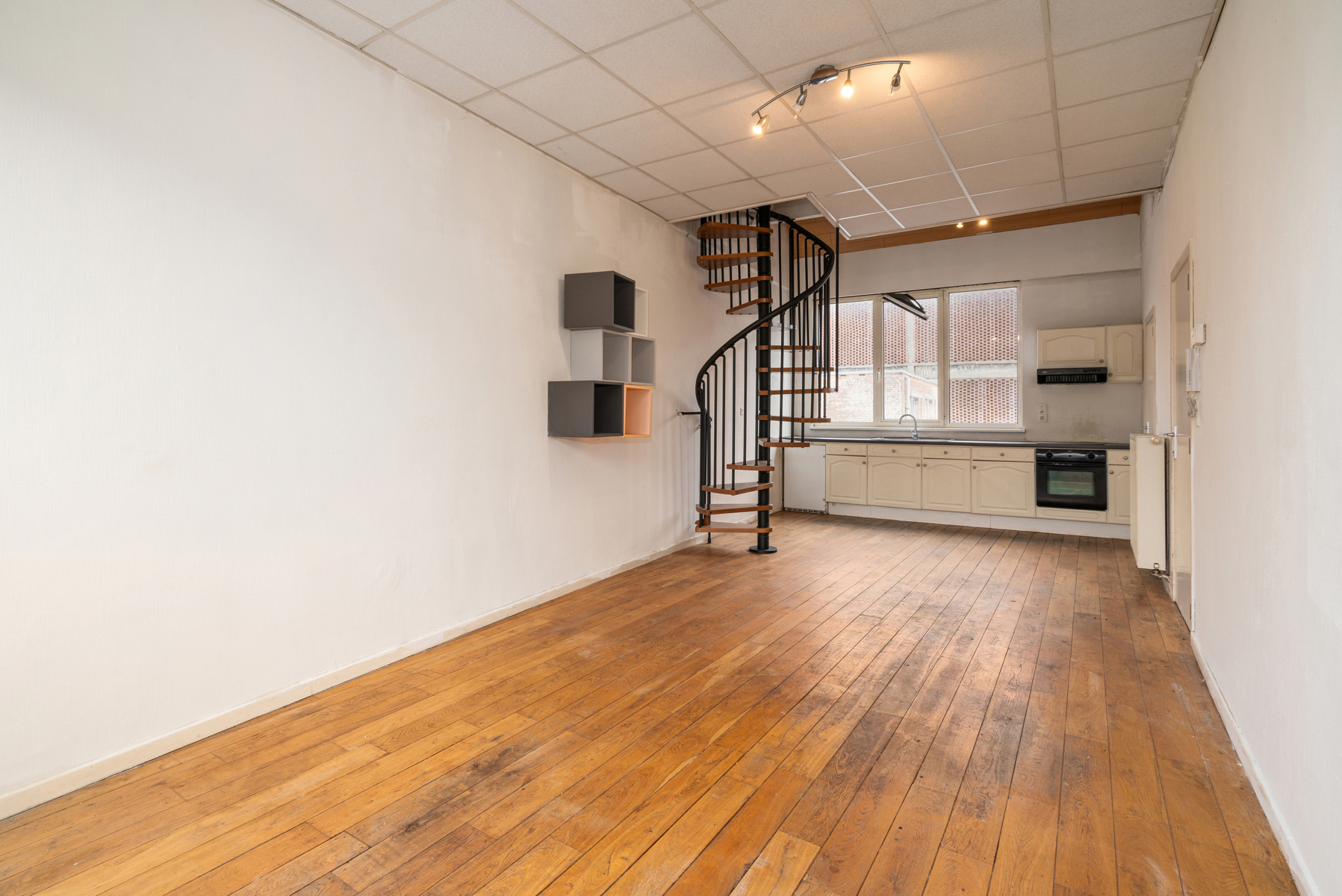 Opbrengsteigendom met 4 entiteiten op gunstige locatie - foto 4