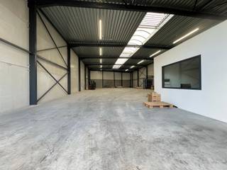 Commercial à louer à Nazareth-De Pinte