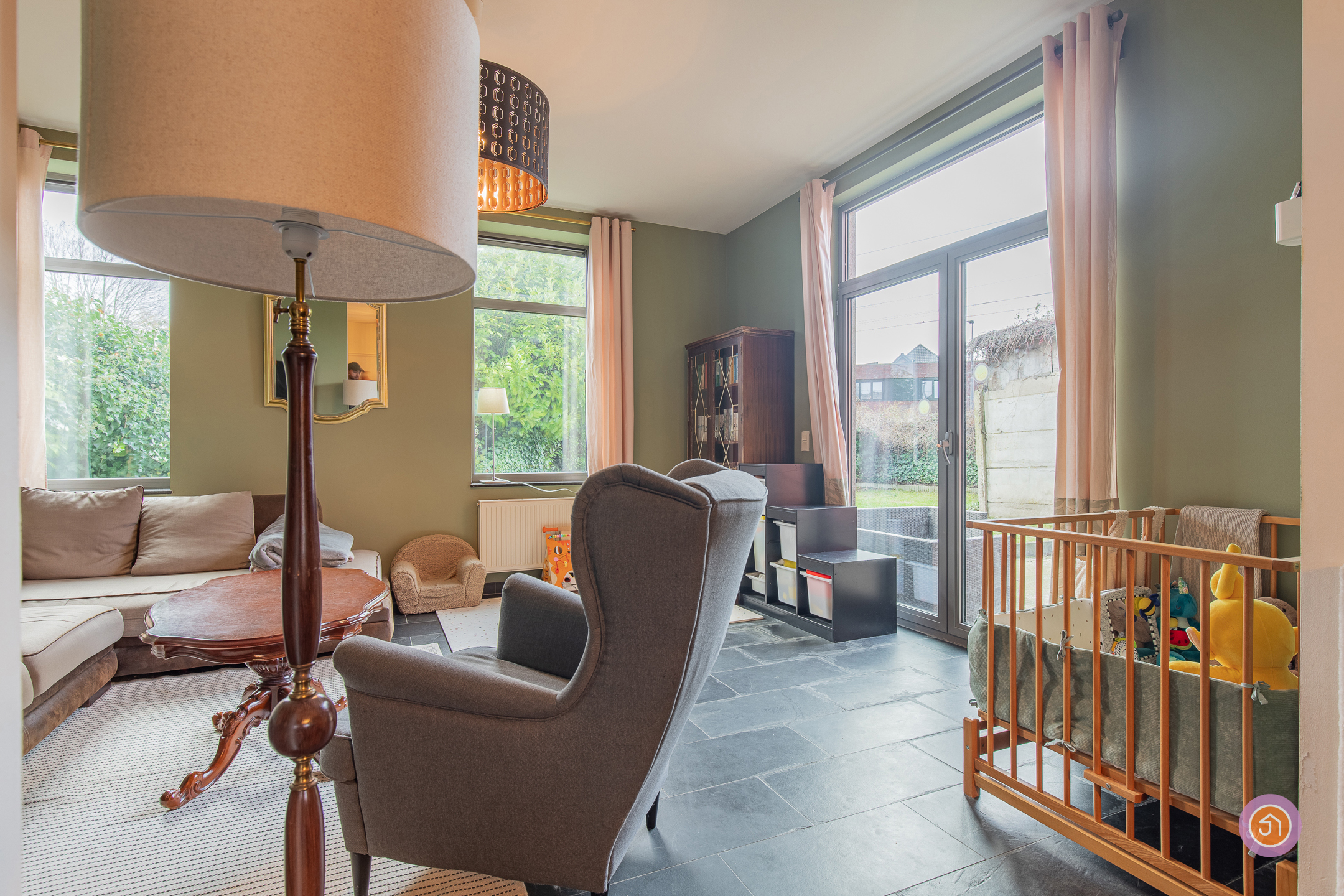 Gerenoveerde en instapklare woning met aparte garage - foto 4