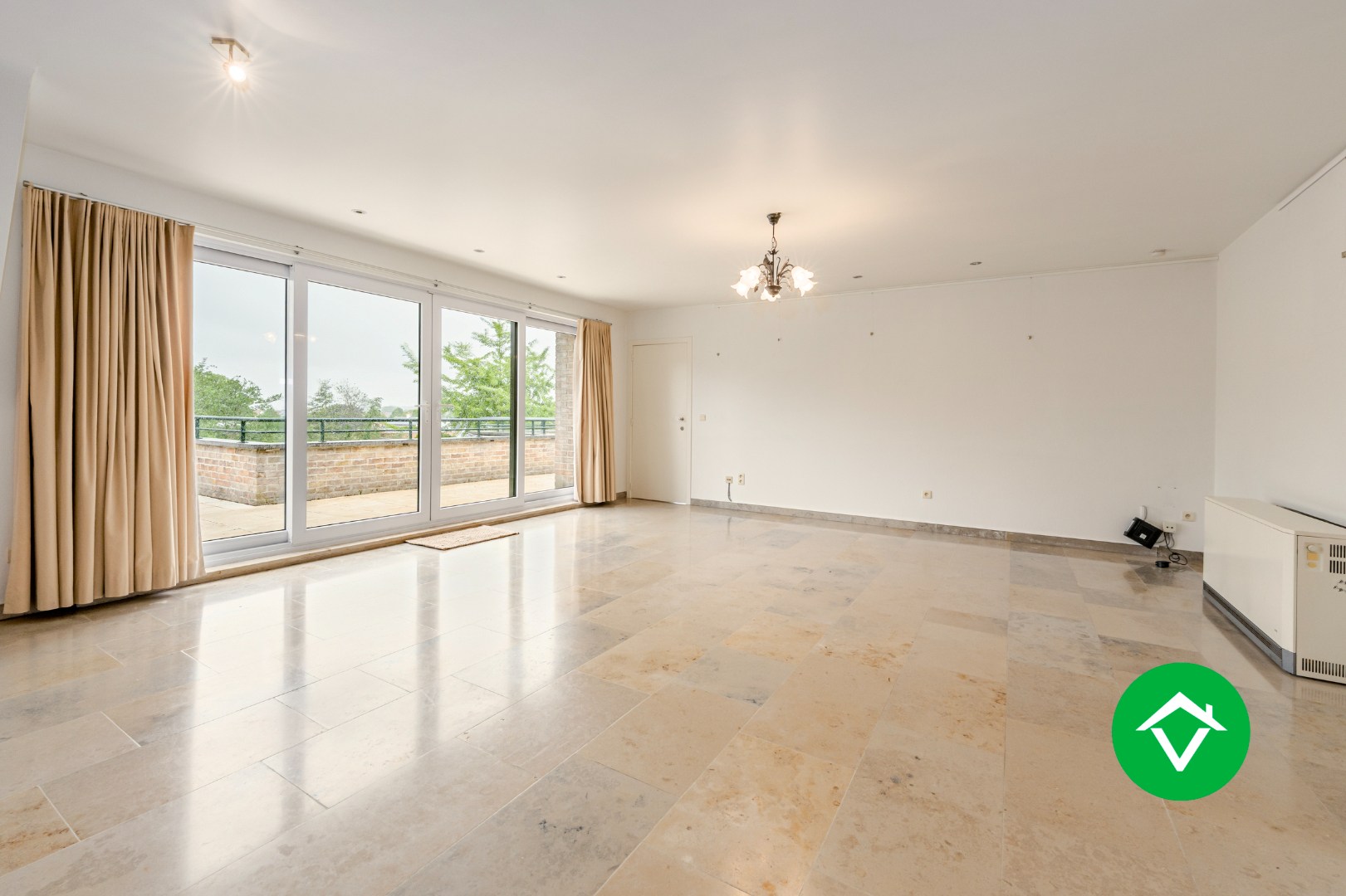 Prachtig gelegen penthouse met 3 slaapkamers en garage in centrum Torhout - foto 4