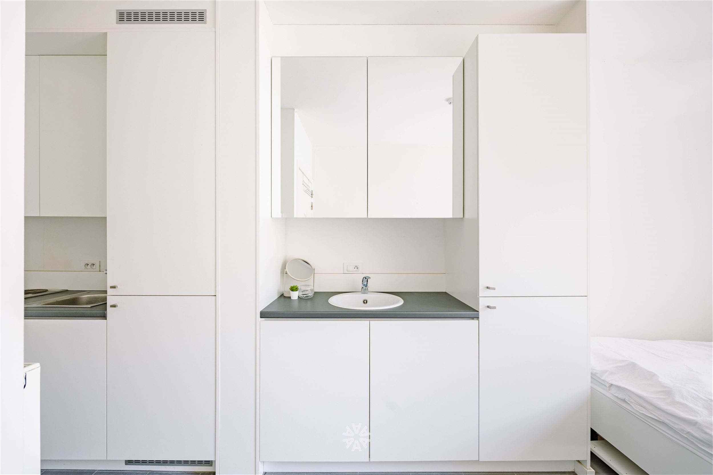 GHENT CENTRUM - Trendy student room in excellent location - photo 5