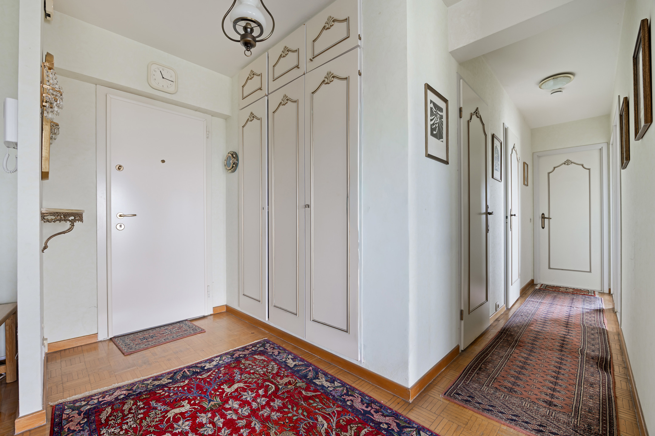 Hoekappartement met veel lichtinval en prachtig zicht, 2 slaapkamers en groot hoekterras en kelder - foto 5