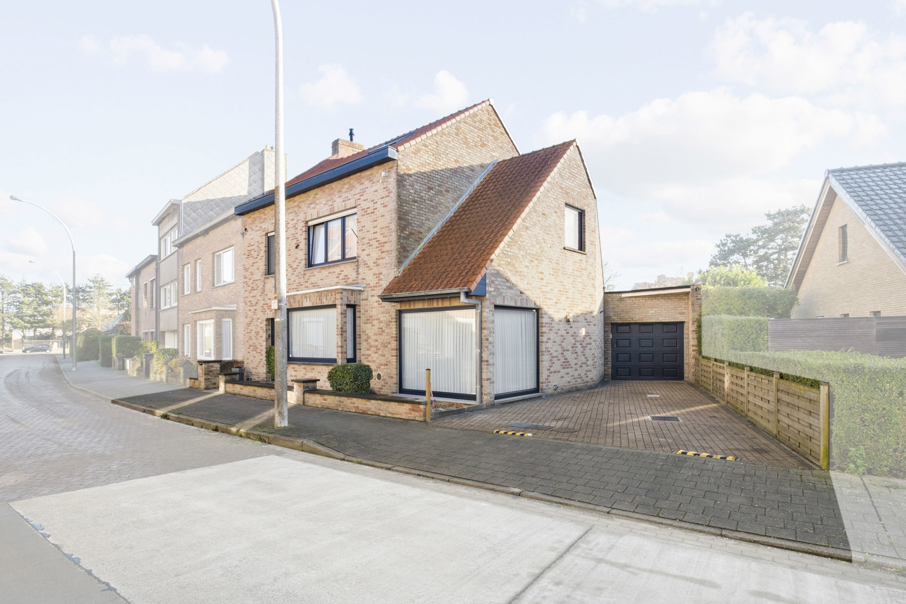 Ruime, verzorgde gezinswoning te Mariakerke (Oostende) - foto 1