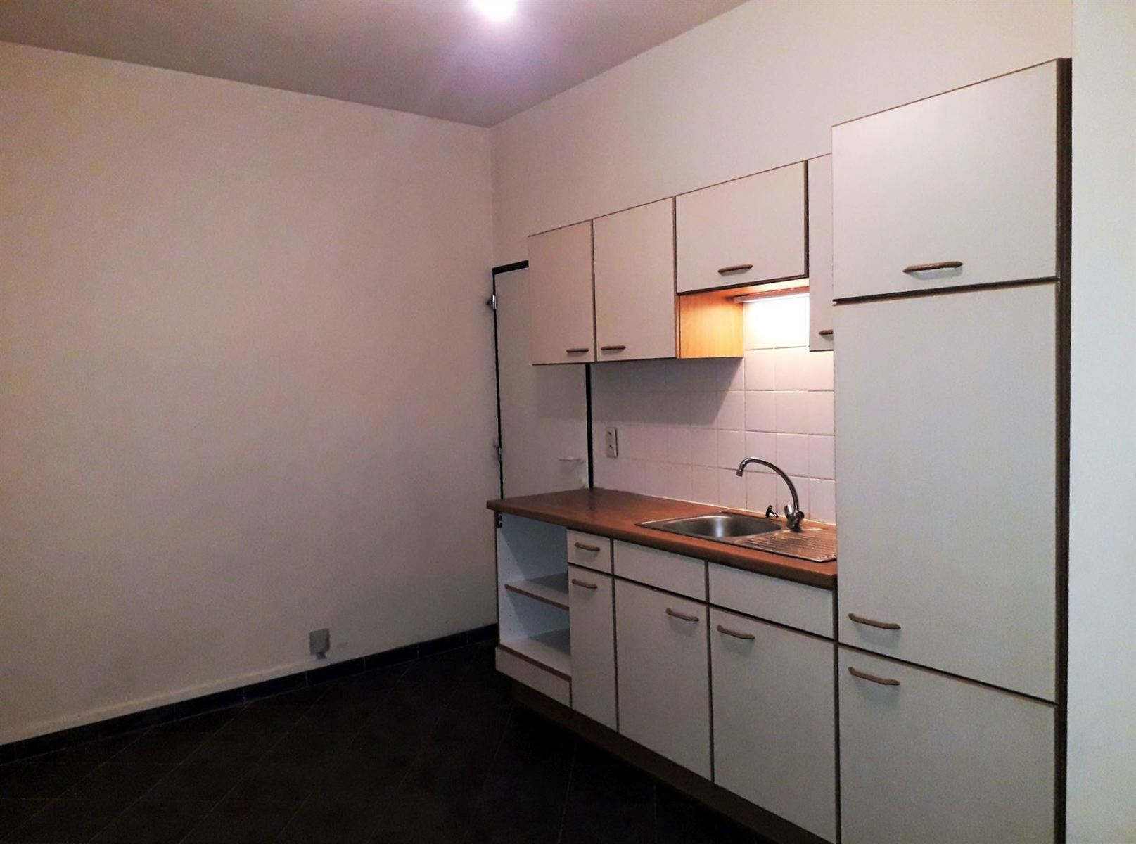 Commercial à louer à Essen - photo 5