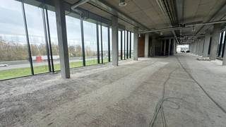 High-end kantoorruimtes op toplocatie in Kortrijk te huur. Gelegen op Evolis 80, op een strategisch punt vlakbij de E17 en de R8, biedt dit gebouw...