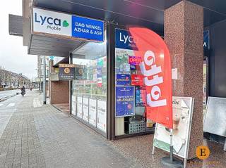 Uitstekend gelegen winkelruimte in hartje Sint-NiklaasOntdek deze commerciële topper in het centrum van Sint-Niklaas!Met een oppervlakte van 82,30m²...