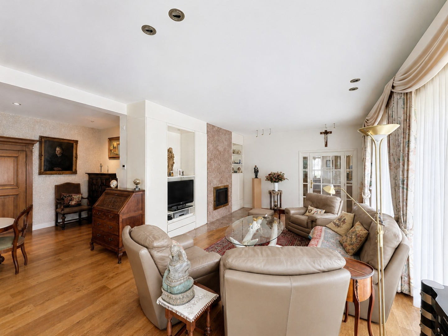 Karaktervolle villa in residentiële villa-wijk Simli - foto 4
