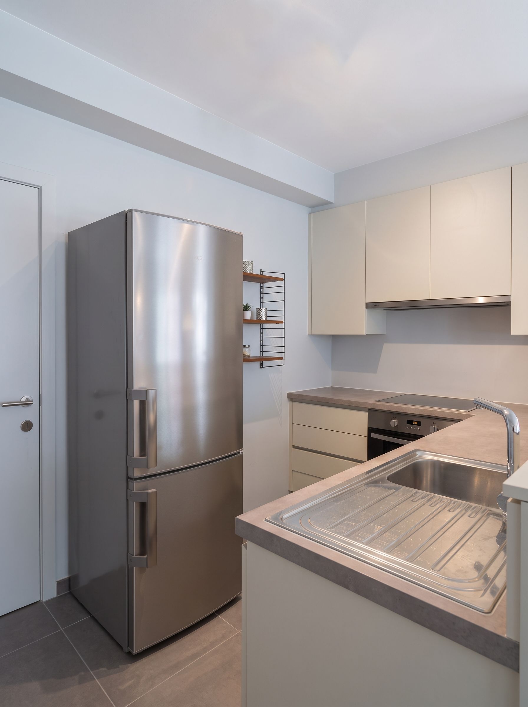Modern appartement met twee slaapkamers en terras in centrum Tielt - foto 4