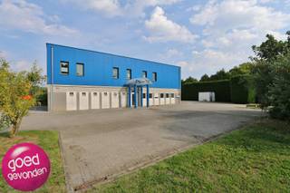 Kantoren te huur vanaf 100 m².In uitstekende staat, gelegen op het industrieterrein "OVERHAEM" te Tongeren.- uitstekende logistieke ligging-...